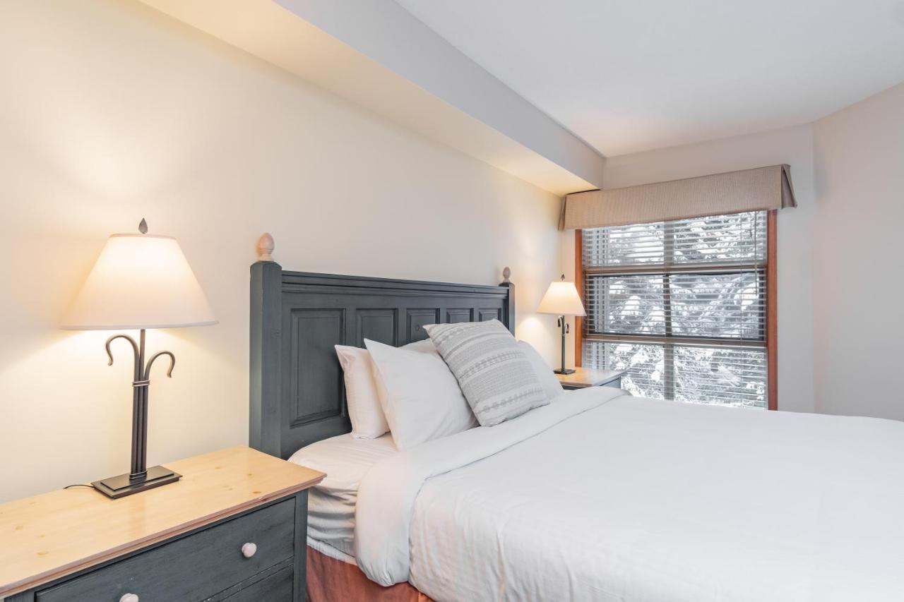 The Best Ski In Ski Out Two Bedroom Condo At Aspens Whistler Exterior foto