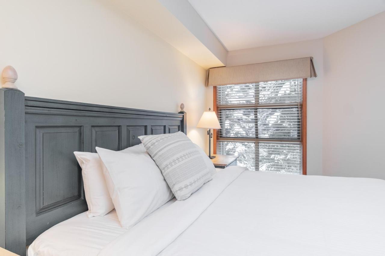 The Best Ski In Ski Out Two Bedroom Condo At Aspens Whistler Exterior foto