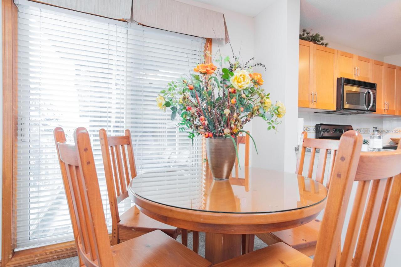 The Best Ski In Ski Out Two Bedroom Condo At Aspens Whistler Exterior foto